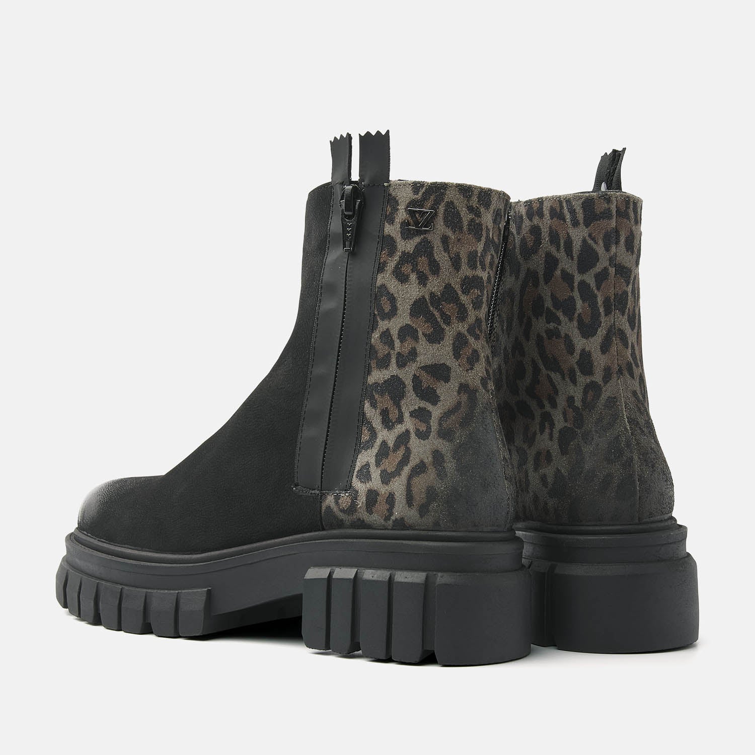 85.612 Leopard-Black Boots for Women