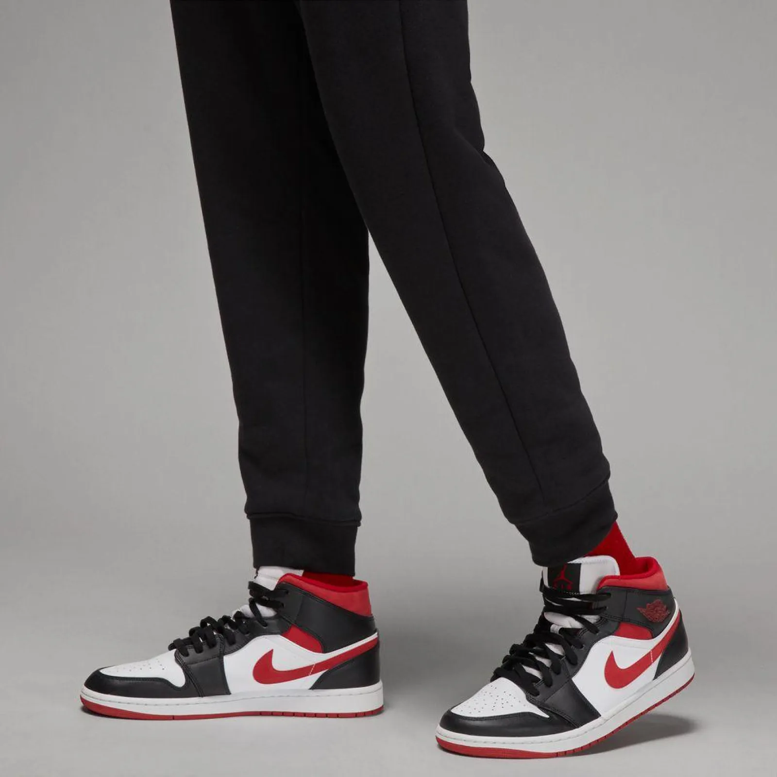 Air Jordan Basics Fleece Pants Black - Shop Now.