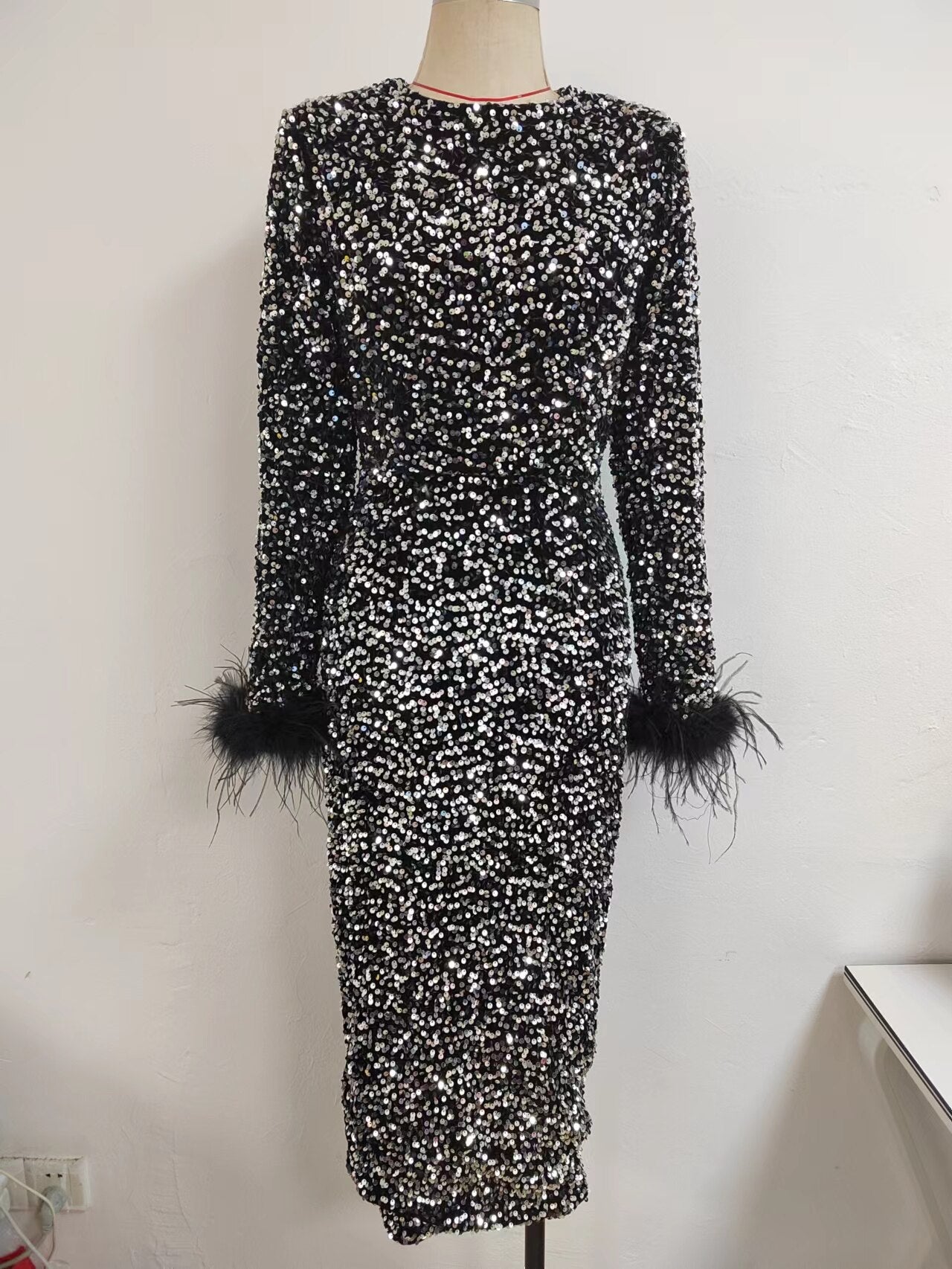 Autumn Women Long Sleeve Bodycon Dress - Shinning Sequins Feathers - Mid-calf Length - Party Dress