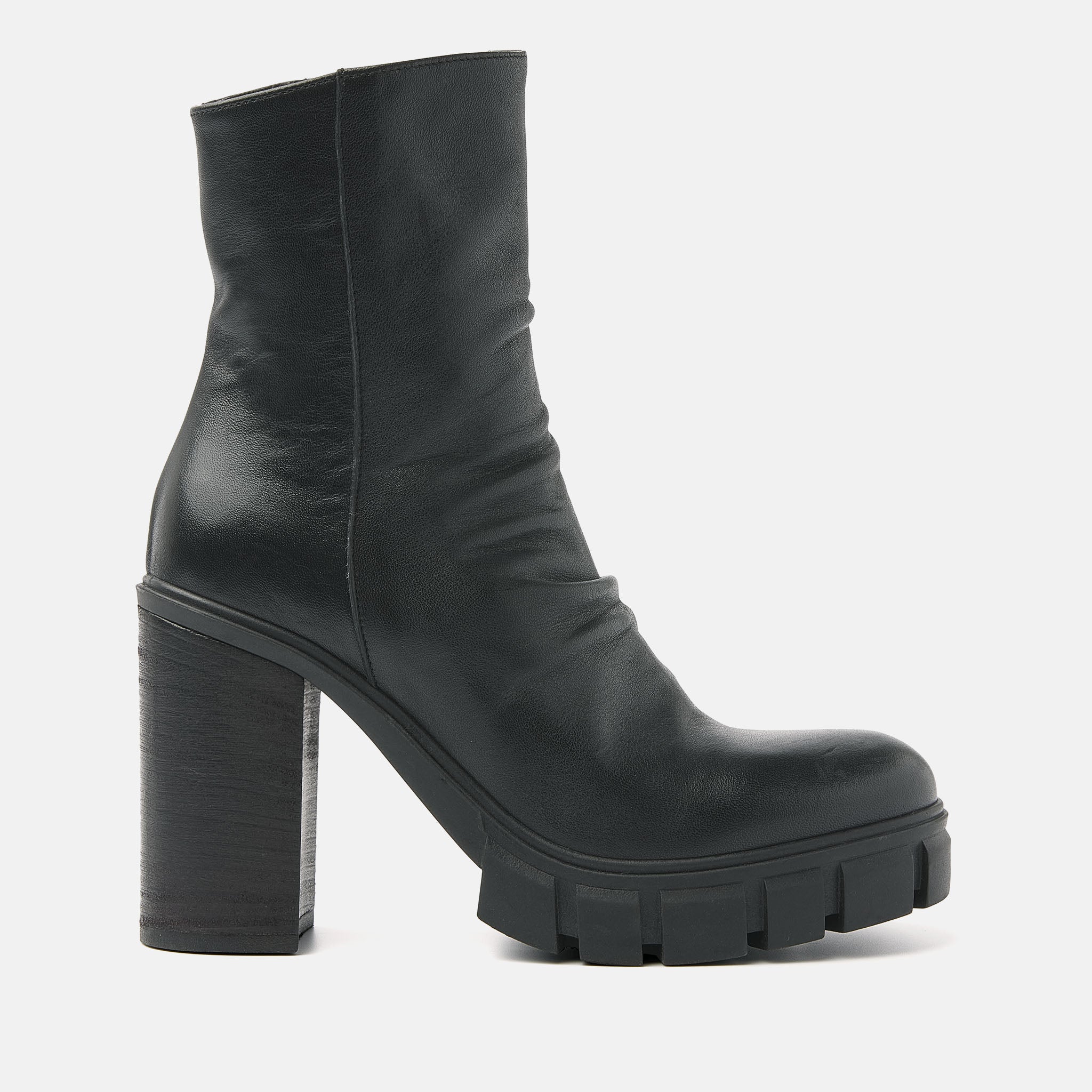 Black Dames Boots