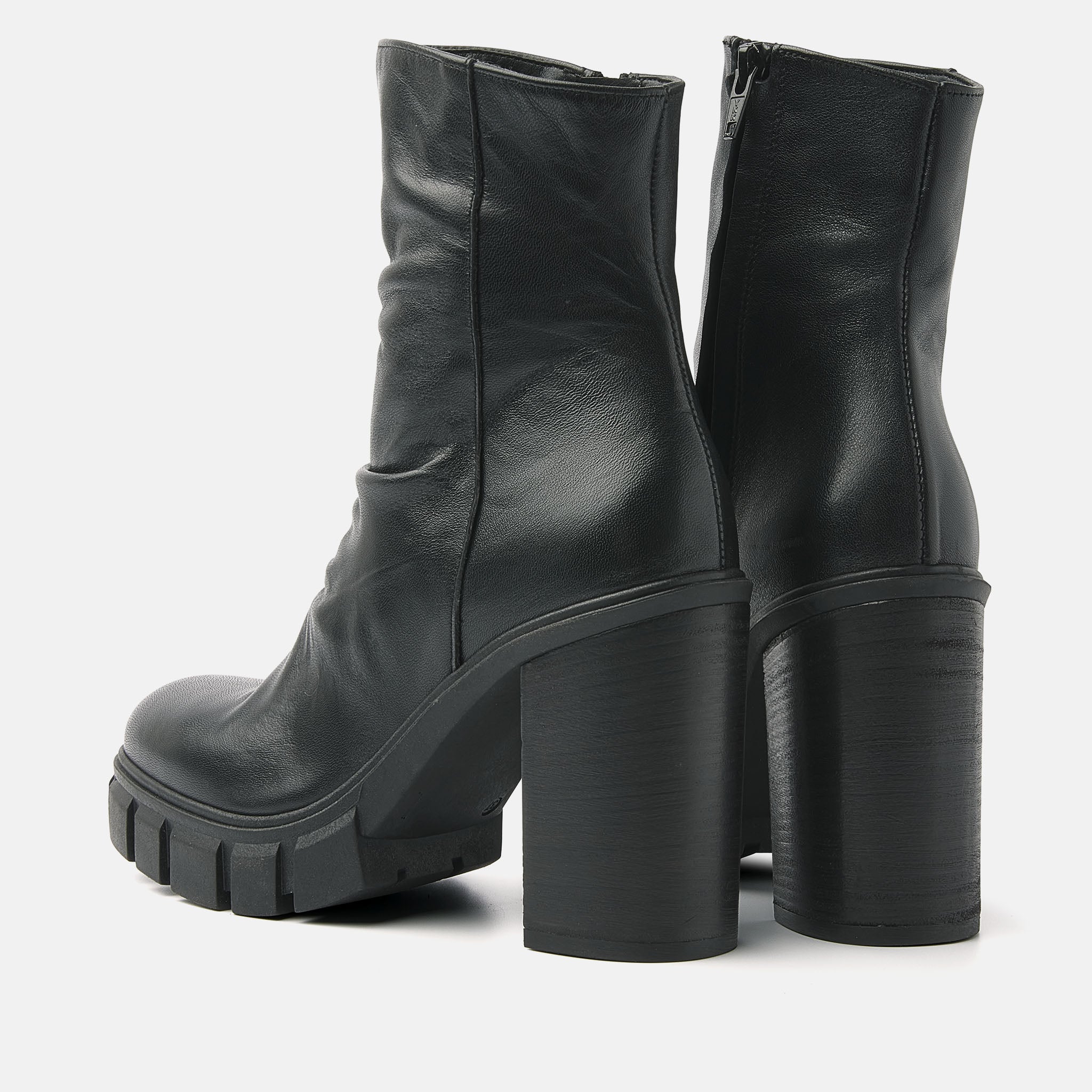 Black Dames Boots