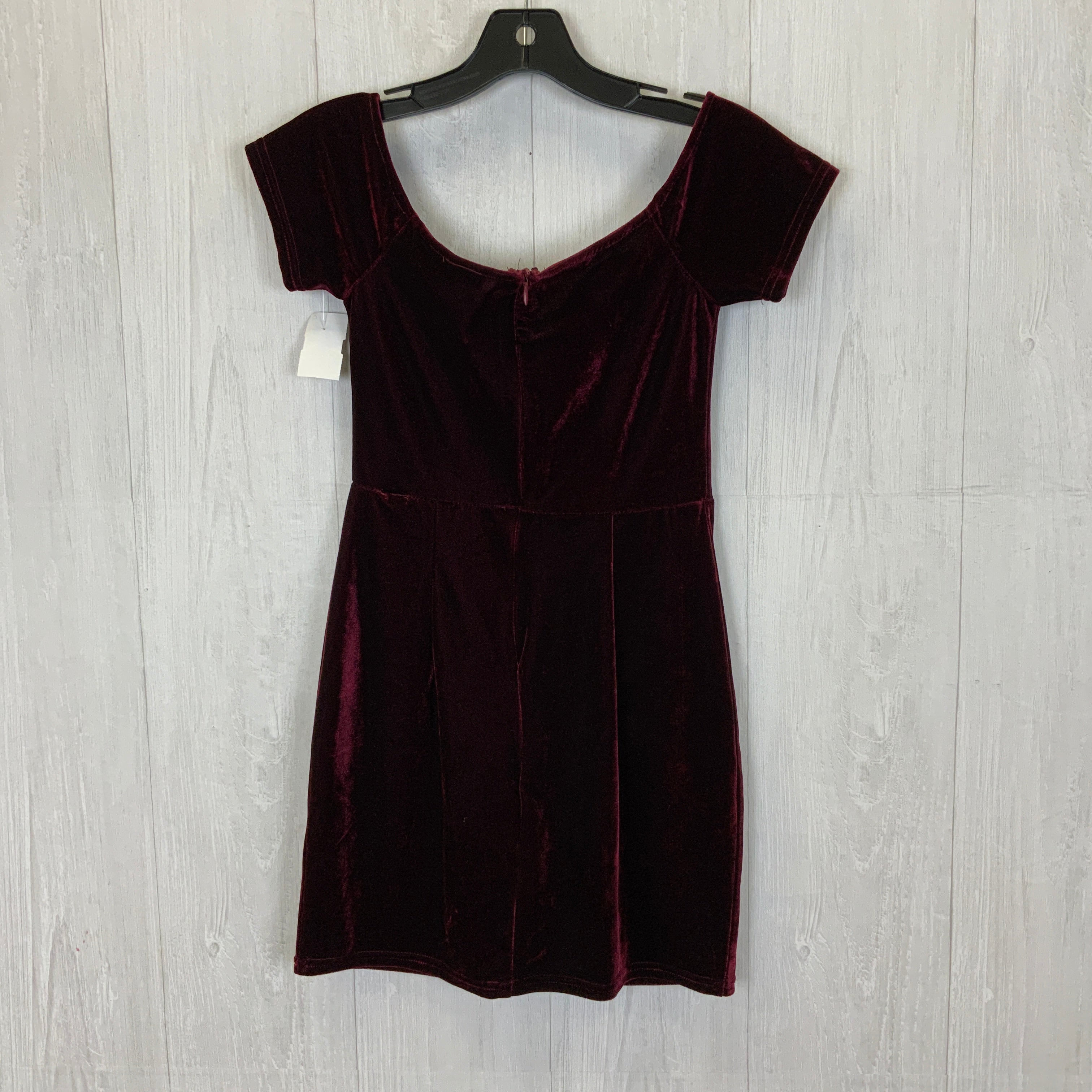 Casual Short Dress - Tobi, Size M