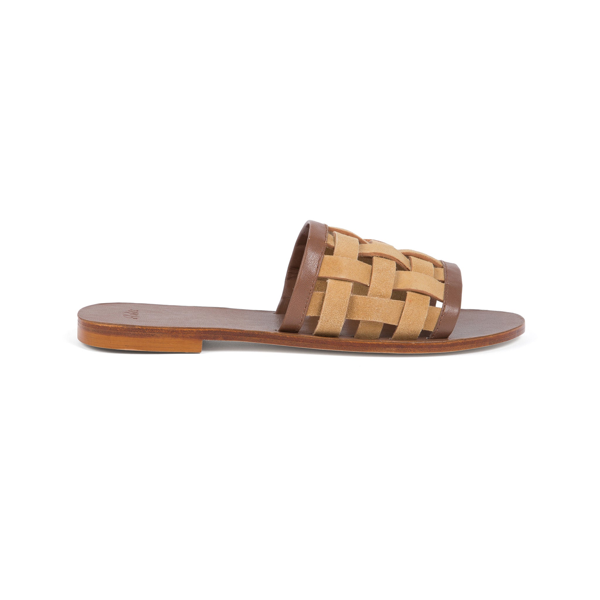 LOUNGER in Tan: Update and Relax with the Perfect Tan Lounger