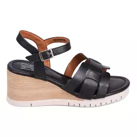 Mackenzie Sandal