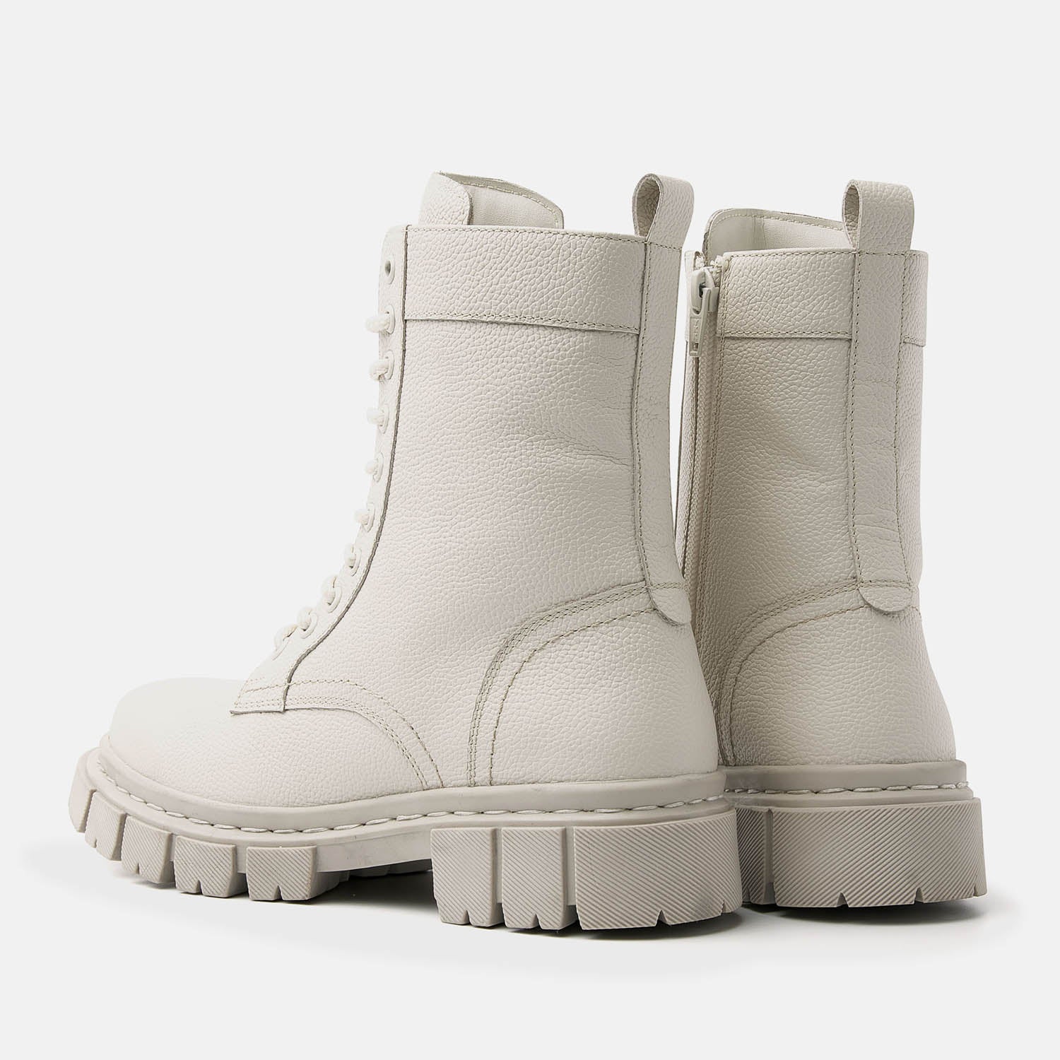 Women's Off-white Boots 53,592.